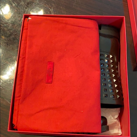 Valentino Garavani Rainboots SOLD ON ANOTHER SITE - Picture 7 of 7